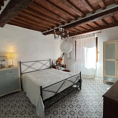 La Casa Del Polpo Rosa